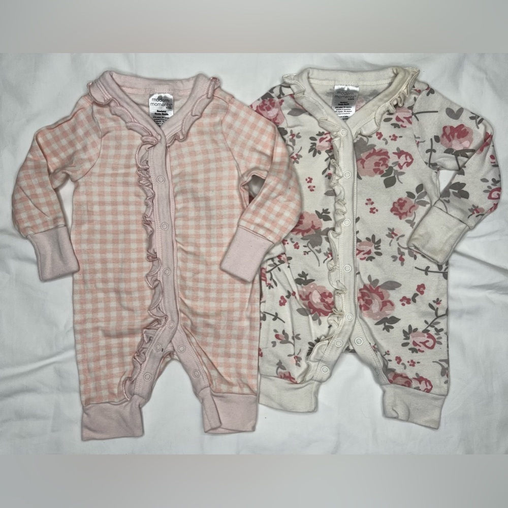 Girls newborn NB bodysuit lot of 2 Modern Moments by Gerber pink floral & check